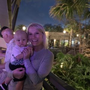 Meet your Posher, Kayla